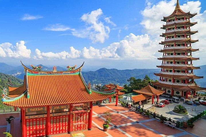 Full-Day Genting Highland And Batu Caves Tour