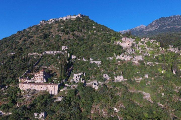 Mystras Private Day Trip from Athens with Great Lunch Included