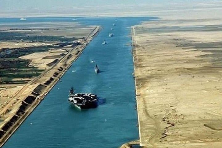 Cheap trip : One day trip from Cairo to Suez