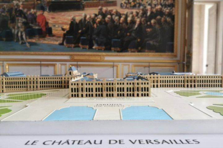 Versailles and Chartres Private Day Tour from Paris