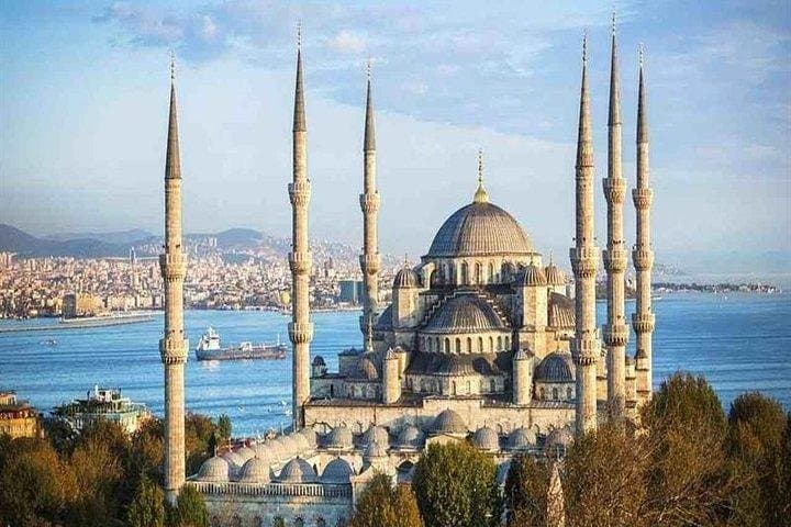 Best of Istanbul in One Day: Private Guided City Tour