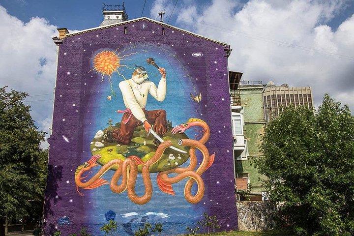 Private Ukrainian Street Art Tour in Kiev