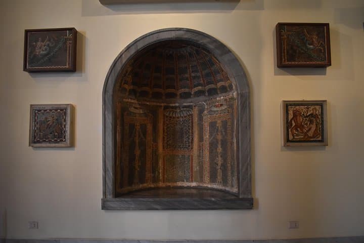 Herculaneum ruins and Naples National Archaeological Museum tour from Naples