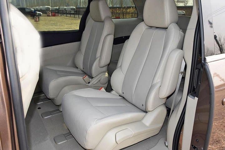 Hong Kong Airport pick up Service to Shenzhen Hotel or vise versa