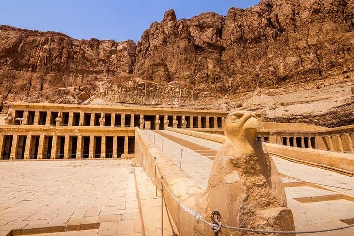 Overnight Trip to Luxor from Cairo including Flight& highlight tours