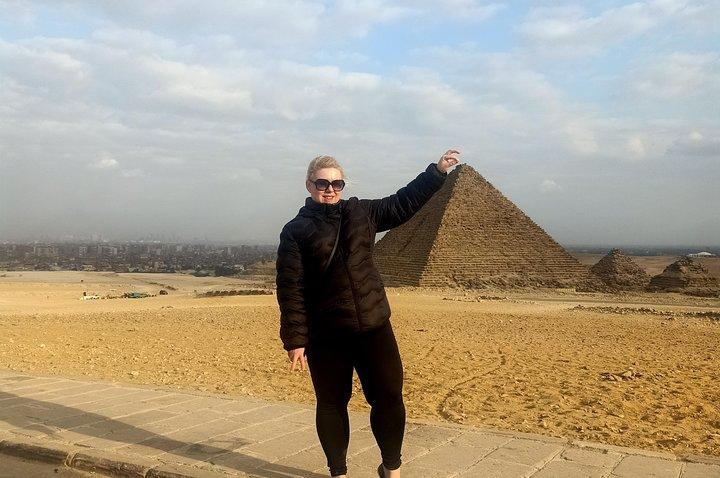 Group Tour To Pyramids of Giza ,Memphis City And Sakkara Pyramid