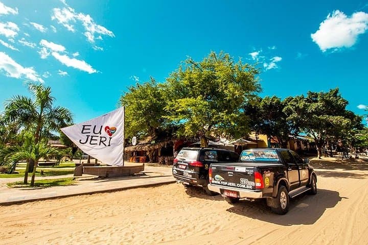 Tranfer by the Beach 4 x 4 - From Fortaleza To Jericoacoara or vice -versa
