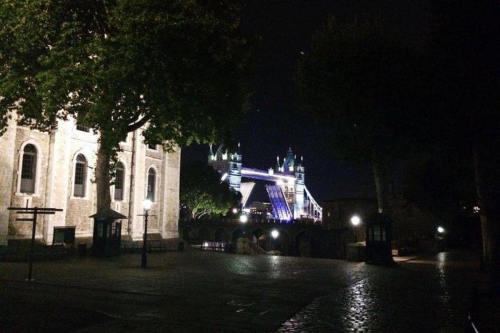 Private Tour of Haunted London in a Black Cab