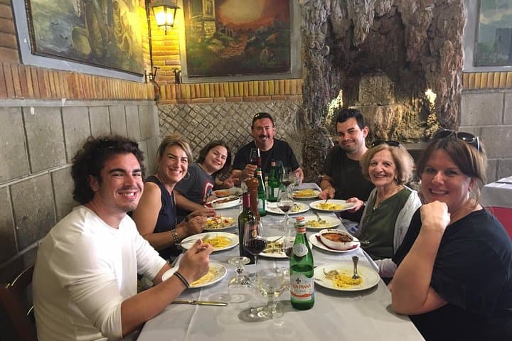 Rome: Food, Wine & Sightseeing around Pantheon and Campo dè Fiori Market