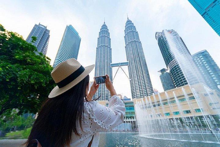 Petronas Twin Tower Ticket Lunch & Round Trip Hotel Transfer