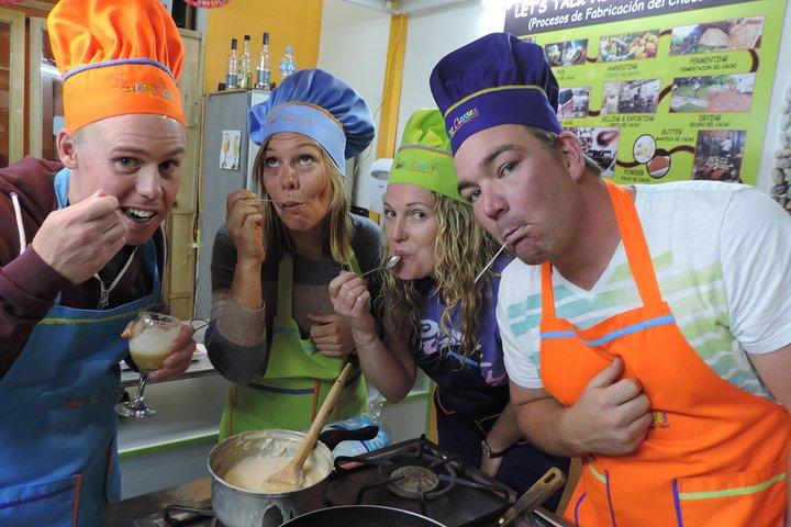 Market-to-Table Peruvian Cooking Class and Cocktail in Cusco