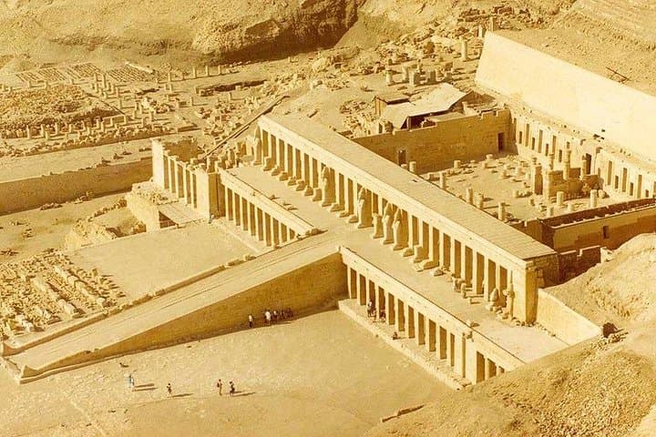 Private Excursion to the West Bank of Luxor with Egyptologist