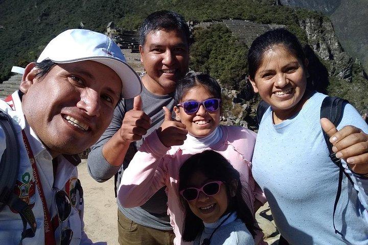 Private Tour Guide in Machupicchu from Aguas Calientes.