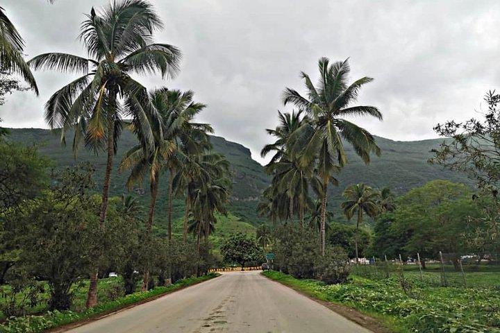 Salalah Mountain Safari Tour 2(Full Day Tour)