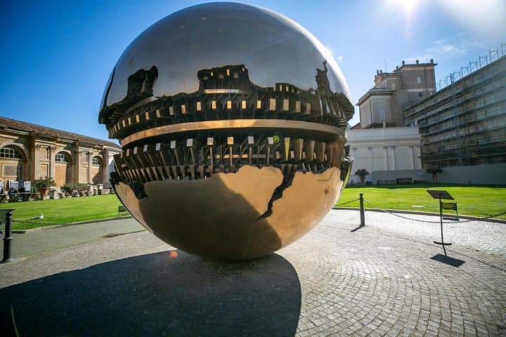 Skip-the-Line Vatican and Sistine Chapel Tour with Private Guide