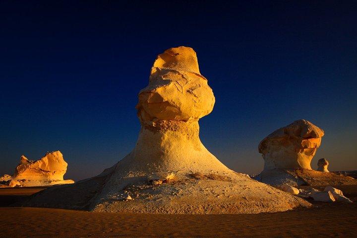 2 Days White Desert and Bahariya Oasis Tour
