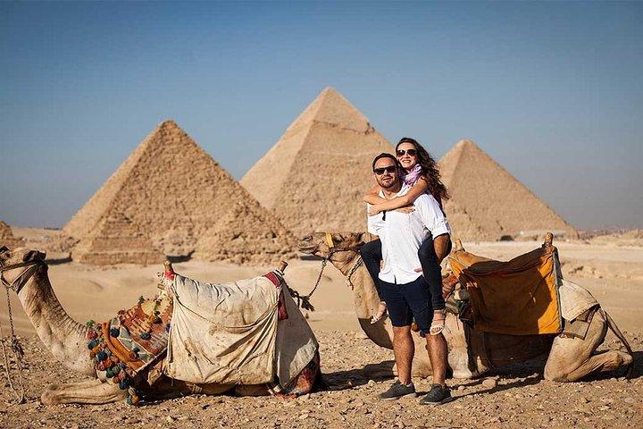 Giza Pyramids, Memphis and Sakkara Tour