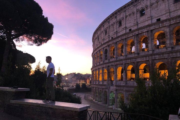 Sunrise in Rome: Small Group E-Bike tour with Italian Breakfast