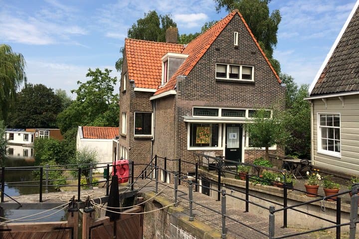 Full-Day Private Guided Countryside Tour from Amsterdam by Bike