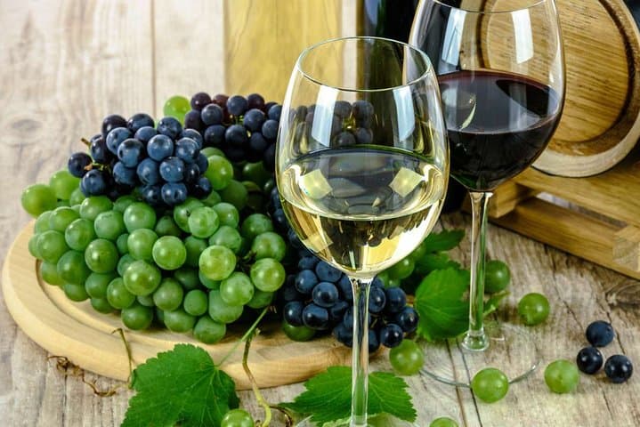 Vesuvius Wine Tasting Tour with Typical Lunch on the Slopes