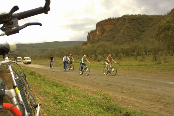 Hell's Gate and Lake Naivasha Boat Ride Guided Tour from Nairobi