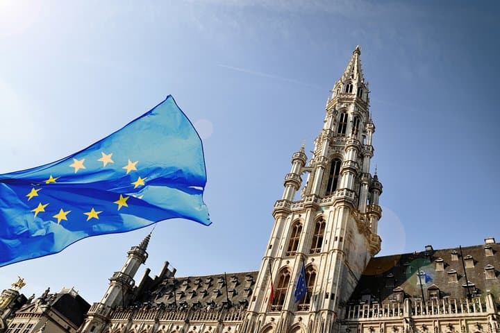 Private transfer Amsterdam (AMS) to/from Brussels