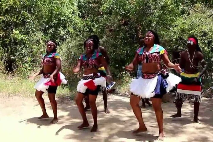 Nairobi Guided Day Tour Kibera Slums & Bomas Cultural Dance Show