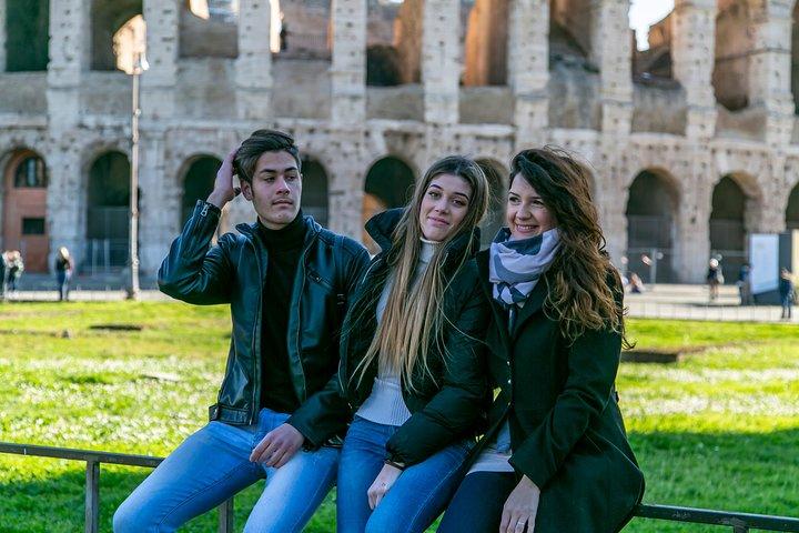 Guided Tour to Colosseum, Roman Forum and Palatine Hill