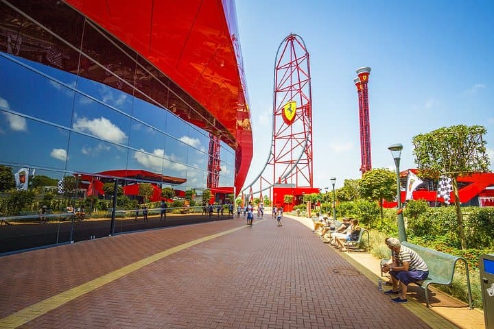 From Dubai: Abu Dhabi City Sightseeing And Sheikh Zayed Mosque