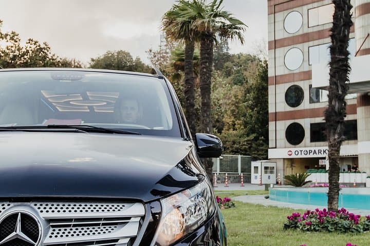 Fat Taxi - Private Istanbul Airport (IST) Transfer to City
