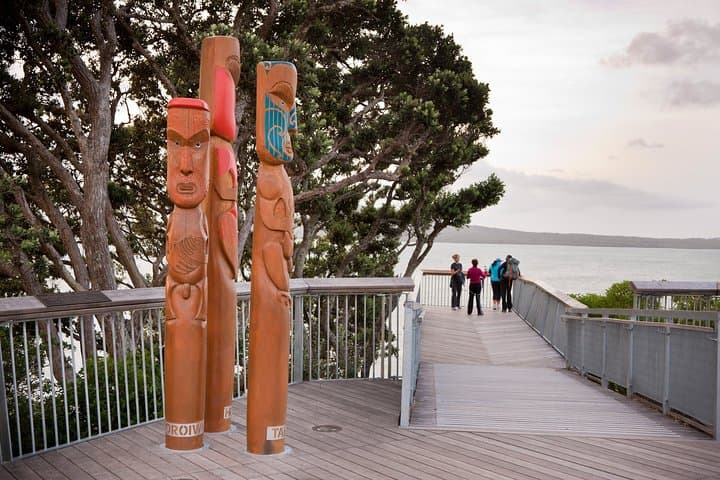 Auckland Māori Cultural Tour with Indigenous Guide & West Coast