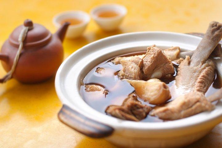 Michelin Premium Food Tour with Hawker Centre & Chinatown Tour