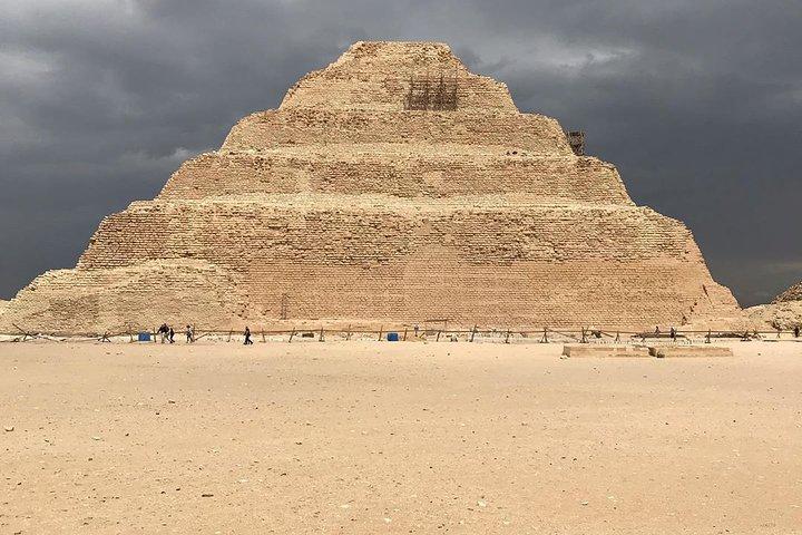 Tour to Pyramids, Sakkara & Dahshur