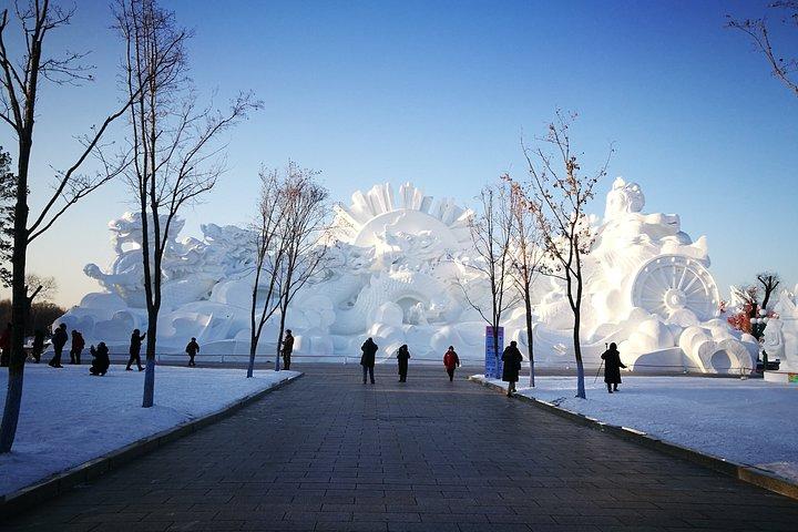 Shared Transfer Service to Ice and Snow World, Sun Island Snow Festival