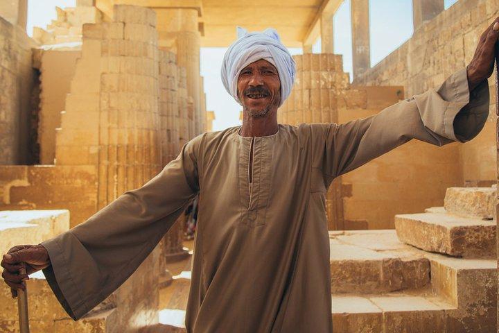 Giza Pyramids and Sakkara Tour
