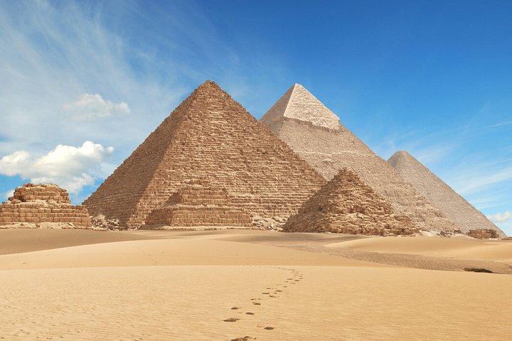 Giza Pyramids and Sakkara Tour