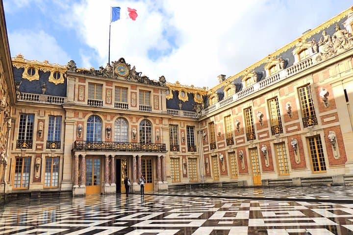 Private Versailles Guided Tour with Optional Transfer from Paris