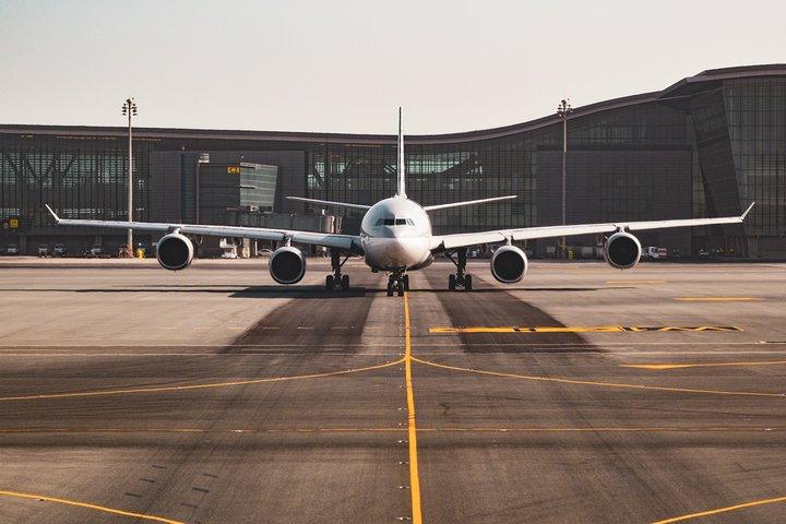 Private transfers to/from Harwich Int'l Cruise Port and London Gatwick Airport