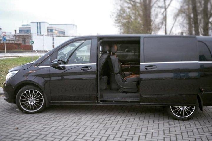 Taxi Shuttle Brussels Paris-Charles DE Gaulle Airport
