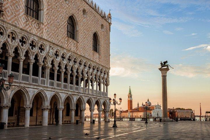 Private or Semi Doge's Palace & Saint Mark's Basilica Guided Tour