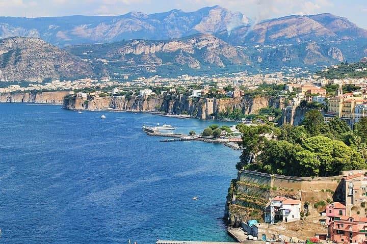 Naples Shore Excursion: Pompeii and Sorrento Day Trip