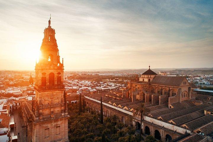 Mosque-Cathedral, Alcazar & Synagogue with Skip the Line Tickets