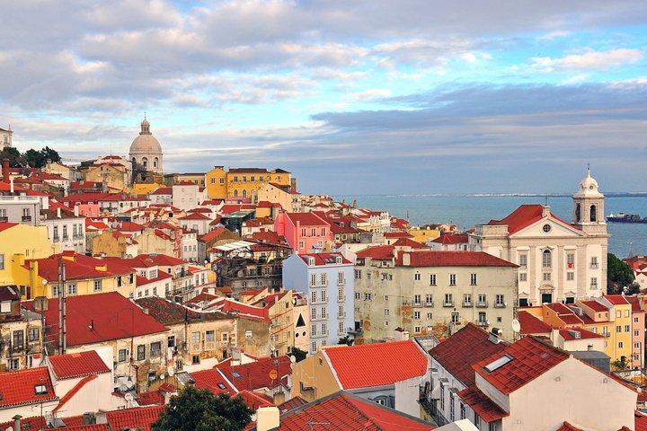Lisbon Private Tuk Tuk Tour and Hotel Pickup: 2, 3, or 4 Hours