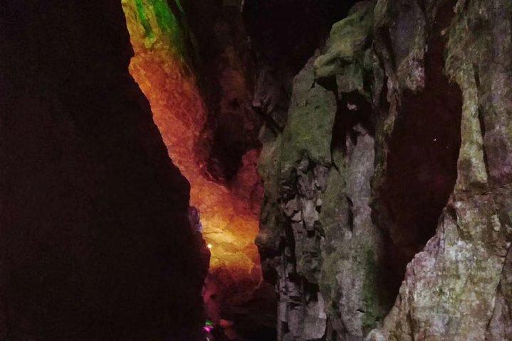 Private Day Tour to Jiuxiang Cave from Kunming by Car