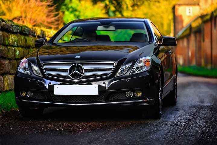 Private transfer from/to Naples to/from Sorrento with Hotel pick-up and drop off