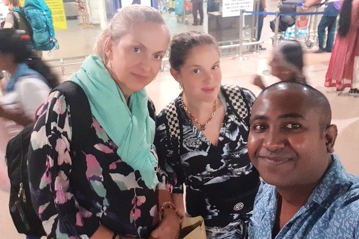 Sri Lanka Airport to Mirissa or Dhickwel beach Pickup And Drop|Private Transfer