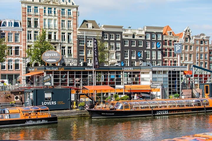 Ripley's Believe It or Not Amsterdam & 1-Hour Canal Cruise
