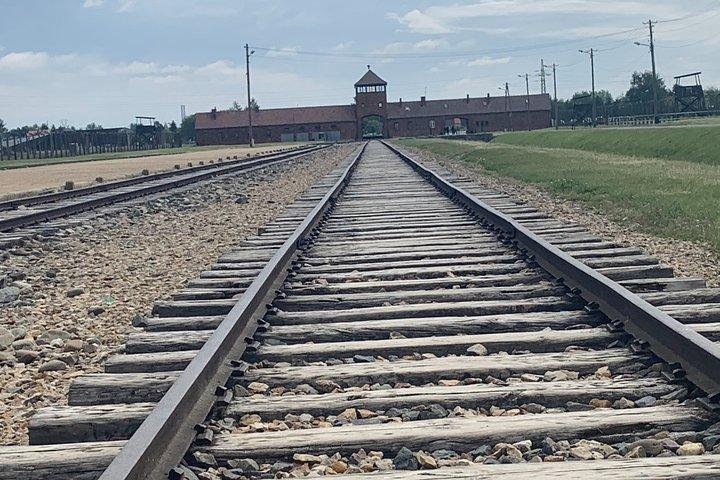 Auschwitz-Birkenau guided tour from Krakow with a private transport
