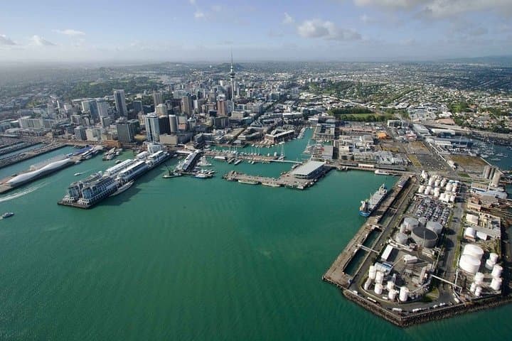 Auckland Airport to Hotel or Cruise Wharf - Private Transfers