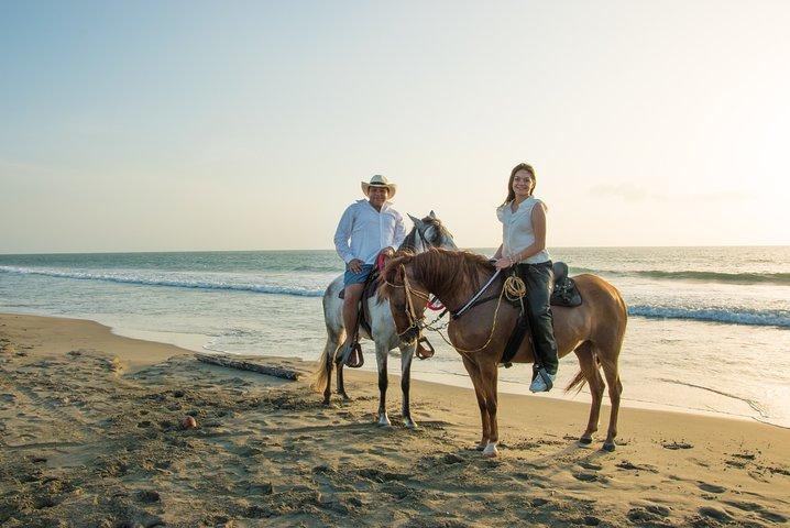 Horseback Riding Tour in Beach of Cartagena